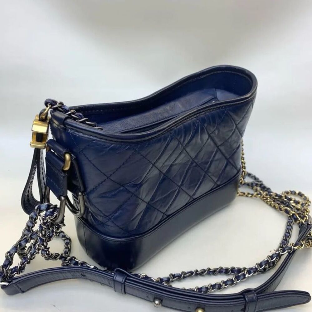 Chanel Women Pre-Loved Bag Very Good Condition - Picture 2 of 9